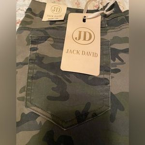 Plus size camo jeans! Brand new never worn!